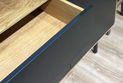 Тумба "Норман" 3 с нишей (правая); дуб натуральный, чёрный