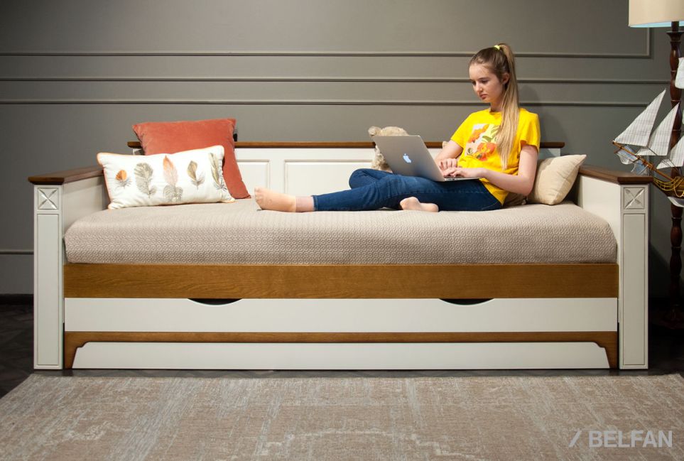 Кровать-диван под два матраса "Бриансон" массив и шпон дуба, МДФ 12