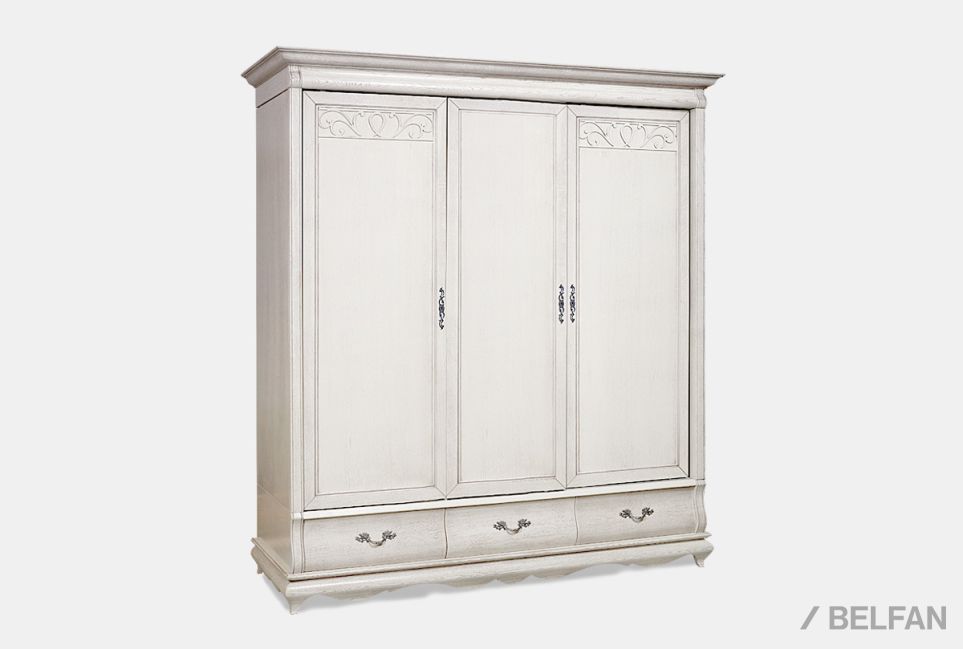 Шкаф для одежды "Тэфи" 3-х дв. без зеркала массив и шпон дуба 1