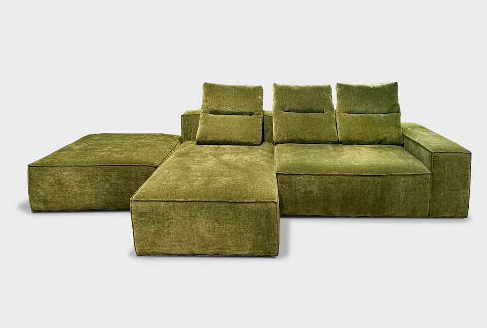 "HUGO" диван с оттоманкой и пуфом; раскл.; 03+20М+08+3; "Тик-так" (2020Divo 11 (гр.4/НФ)