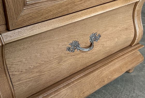 Шкаф с витриной 1-но дв. "Тэфи" (левый) массив и шпон дуба 2