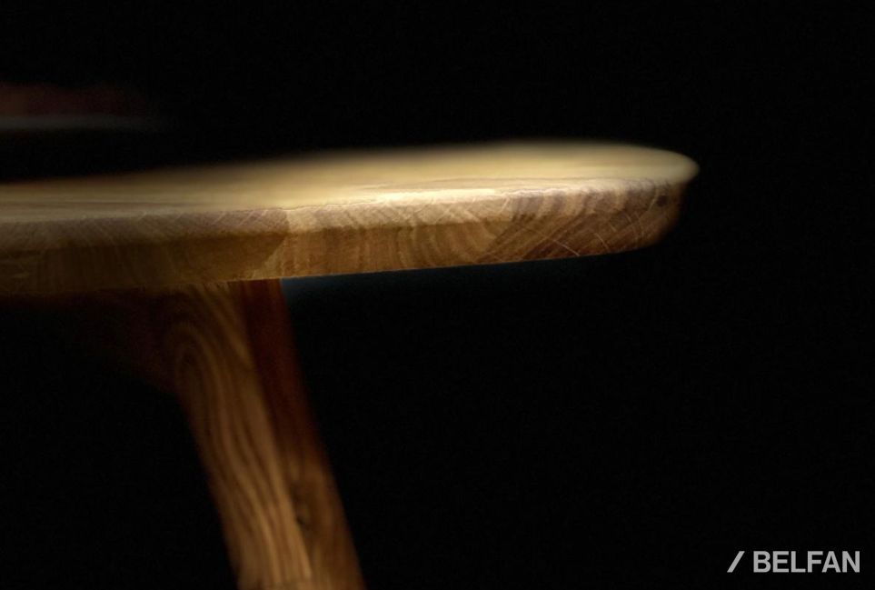 Стол журнальный "Art Collection" треугольный 265 массив дуба 3