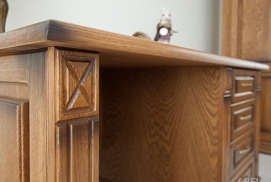 Стол письменный "Верди Люкс 9" массив и шпон дуба 2