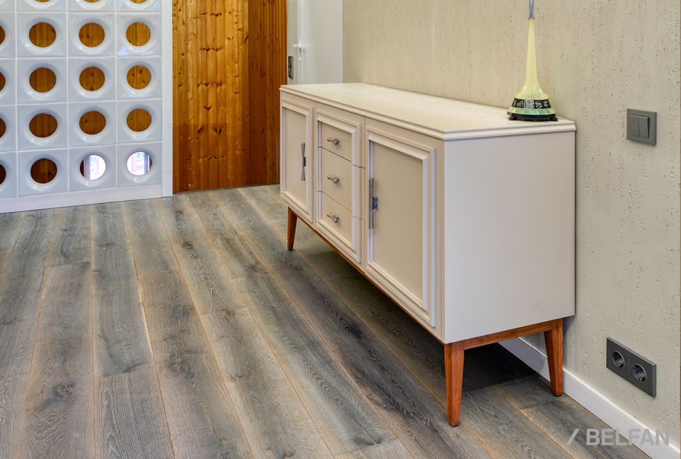 Тумба "Сакраменто" 3 (с ящиками) массив и шпон дуба, МДФ 1