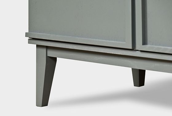 Тумба 4-х дв. "Чикаго" массив и шпон дуба 10