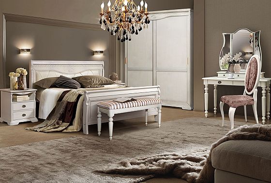 Стол туалетный "Лика" массив и шпон дуба 5