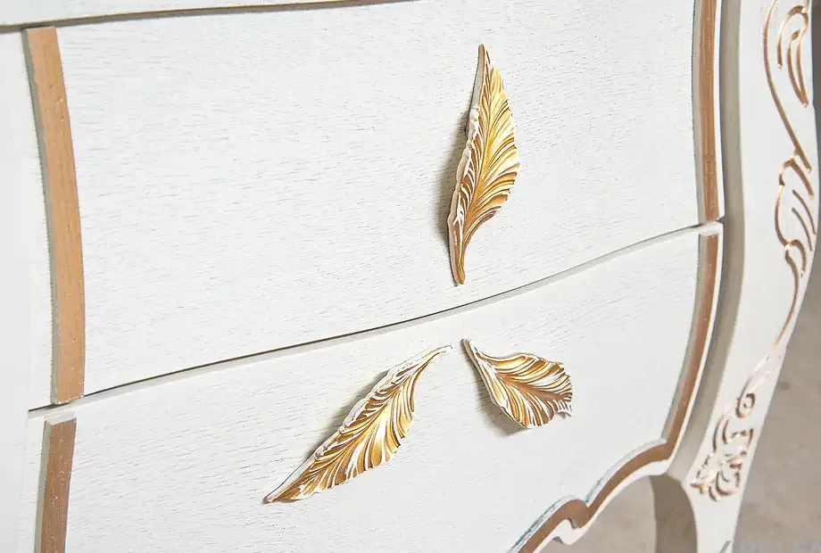 Спальня «Трио» #1 белая эмаль с золотой патиной 3