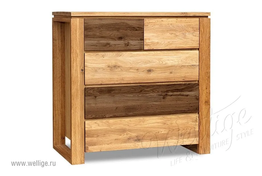 Комод в интерьере спальни