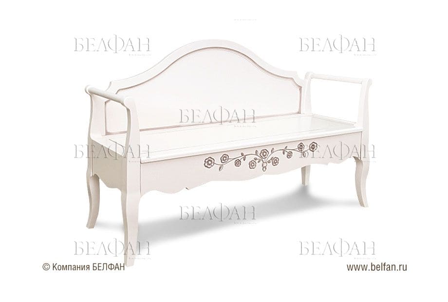 Белая банкетка в прихожую