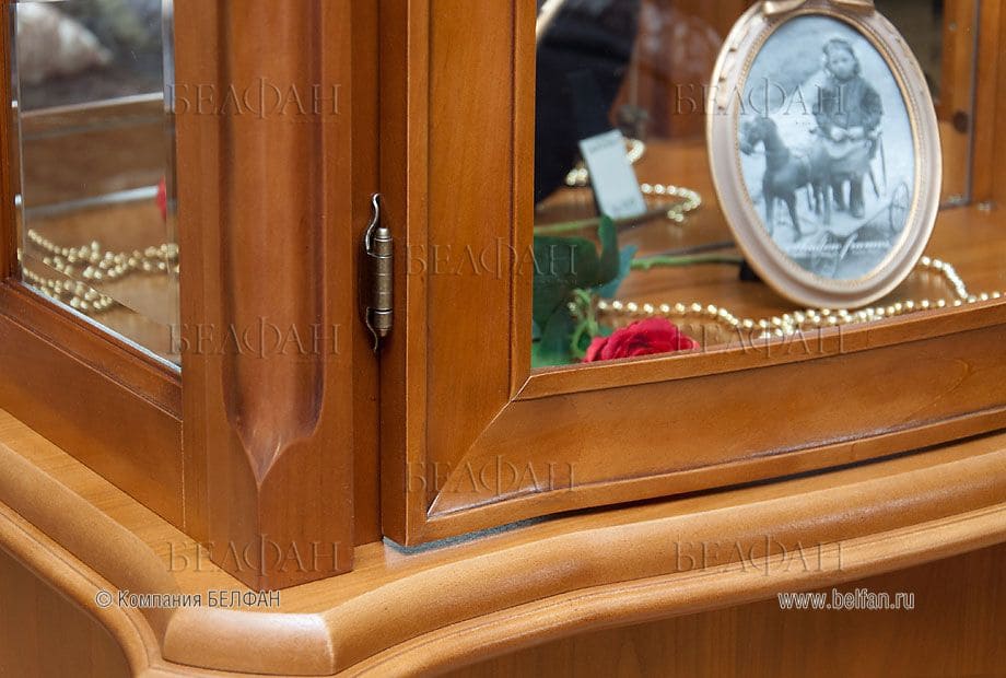 Шкаф-витрина  Шкаф-витрина