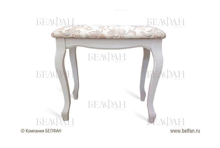 Банкетки для прихожей в классическом стиле