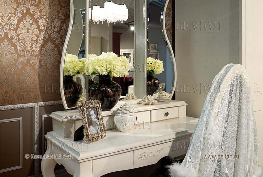 Туалетный столик