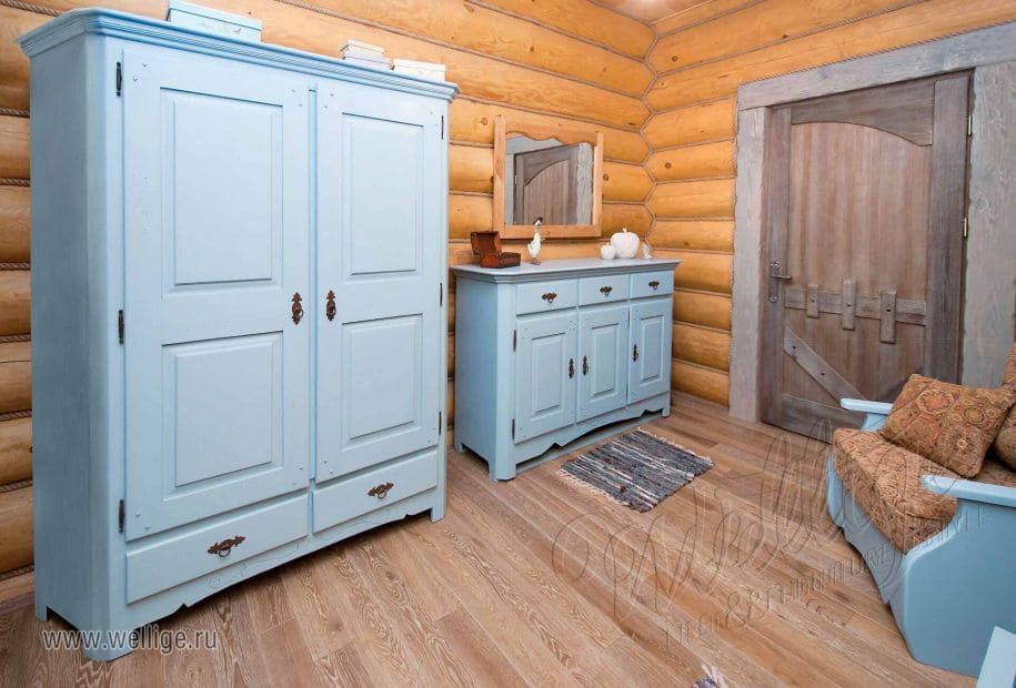 Мебель из массива сосны