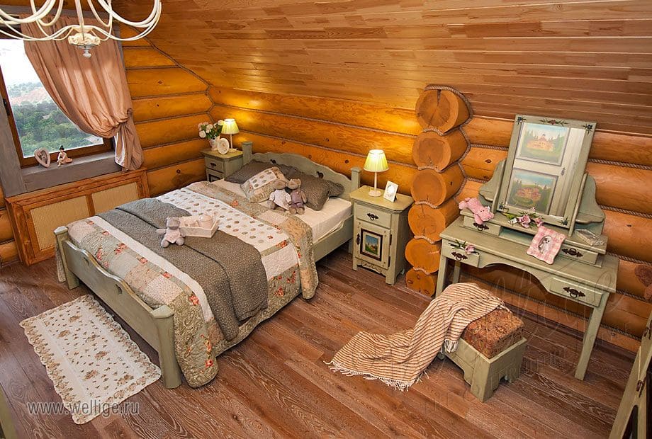 Мебель из массива сосны